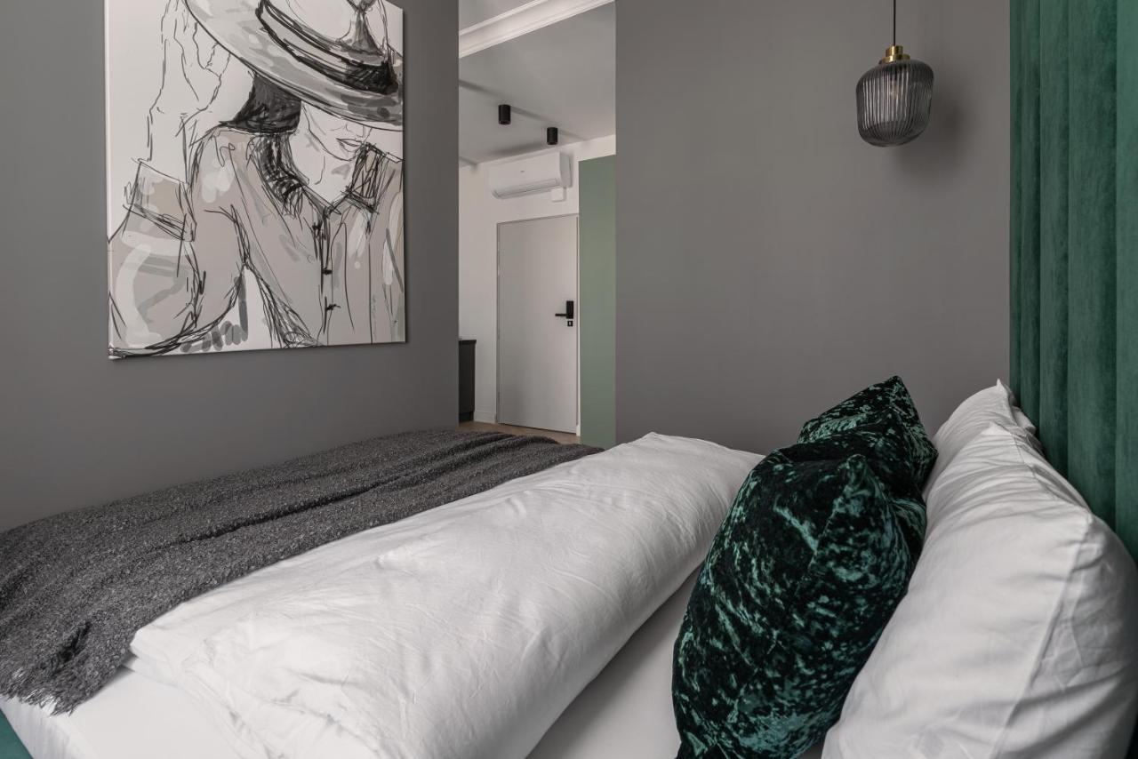 Apartio Rooms คาโตวีตเซ ภายนอก รูปภาพ