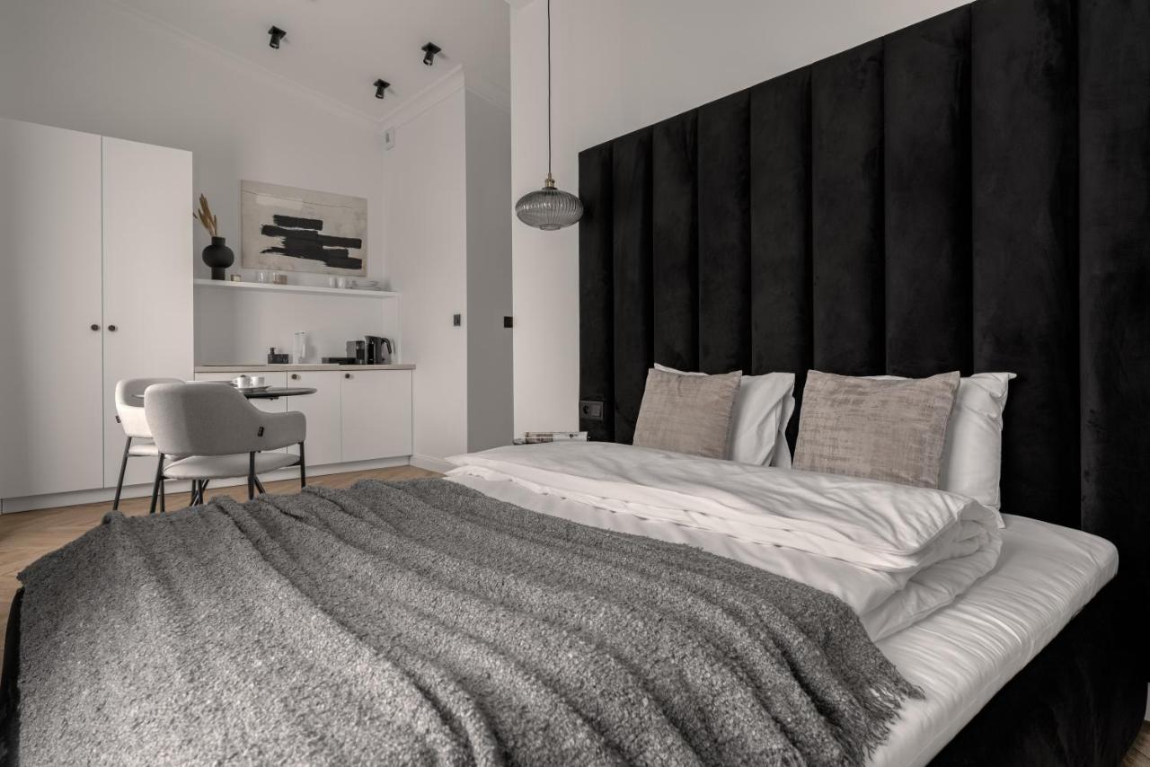 Apartio Rooms คาโตวีตเซ ภายนอก รูปภาพ