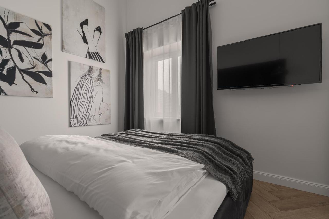 Apartio Rooms คาโตวีตเซ ภายนอก รูปภาพ