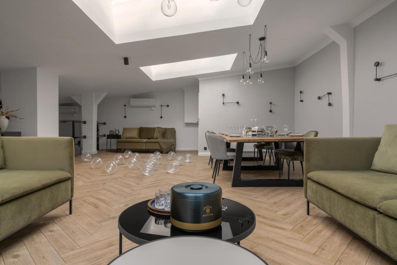 Apartio Rooms คาโตวีตเซ ภายนอก รูปภาพ
