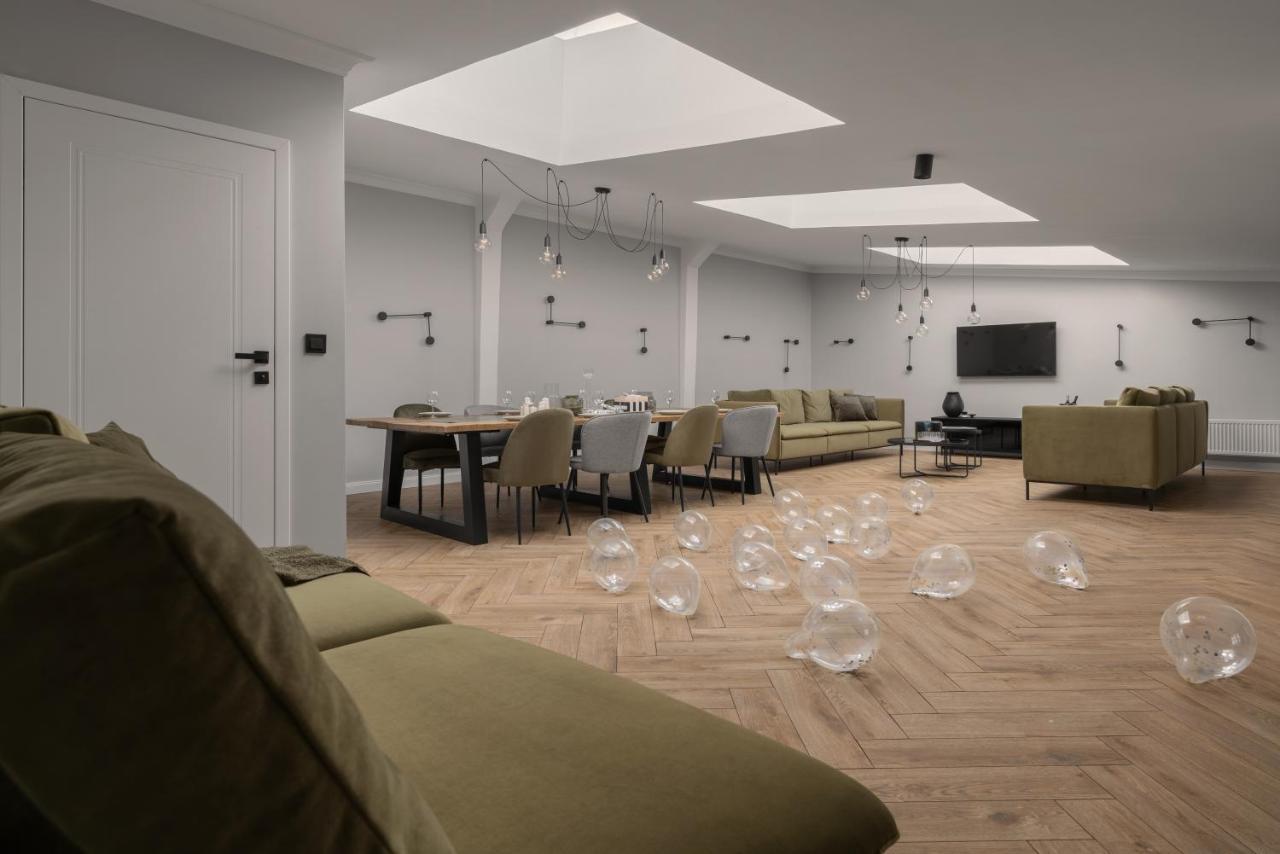 Apartio Rooms คาโตวีตเซ ภายนอก รูปภาพ