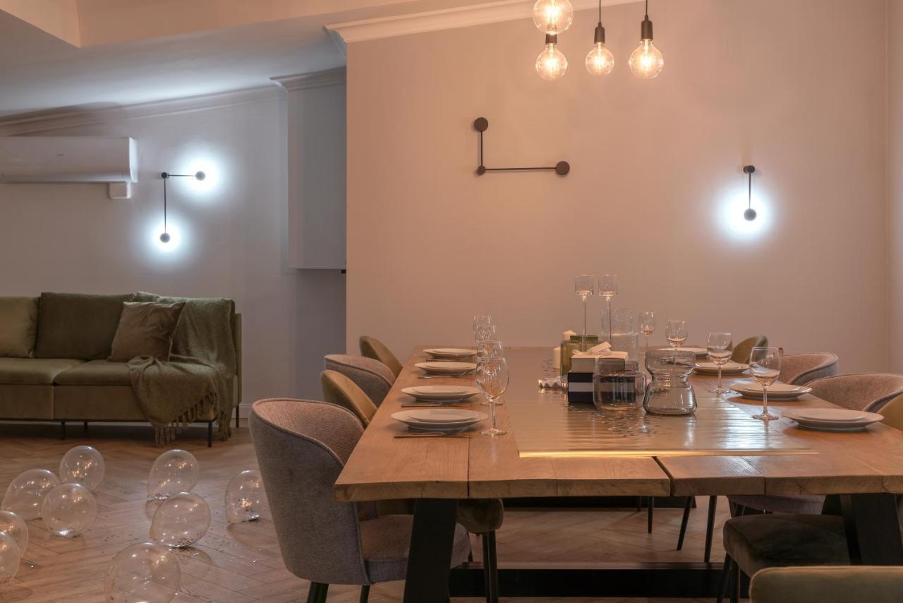 Apartio Rooms คาโตวีตเซ ภายนอก รูปภาพ